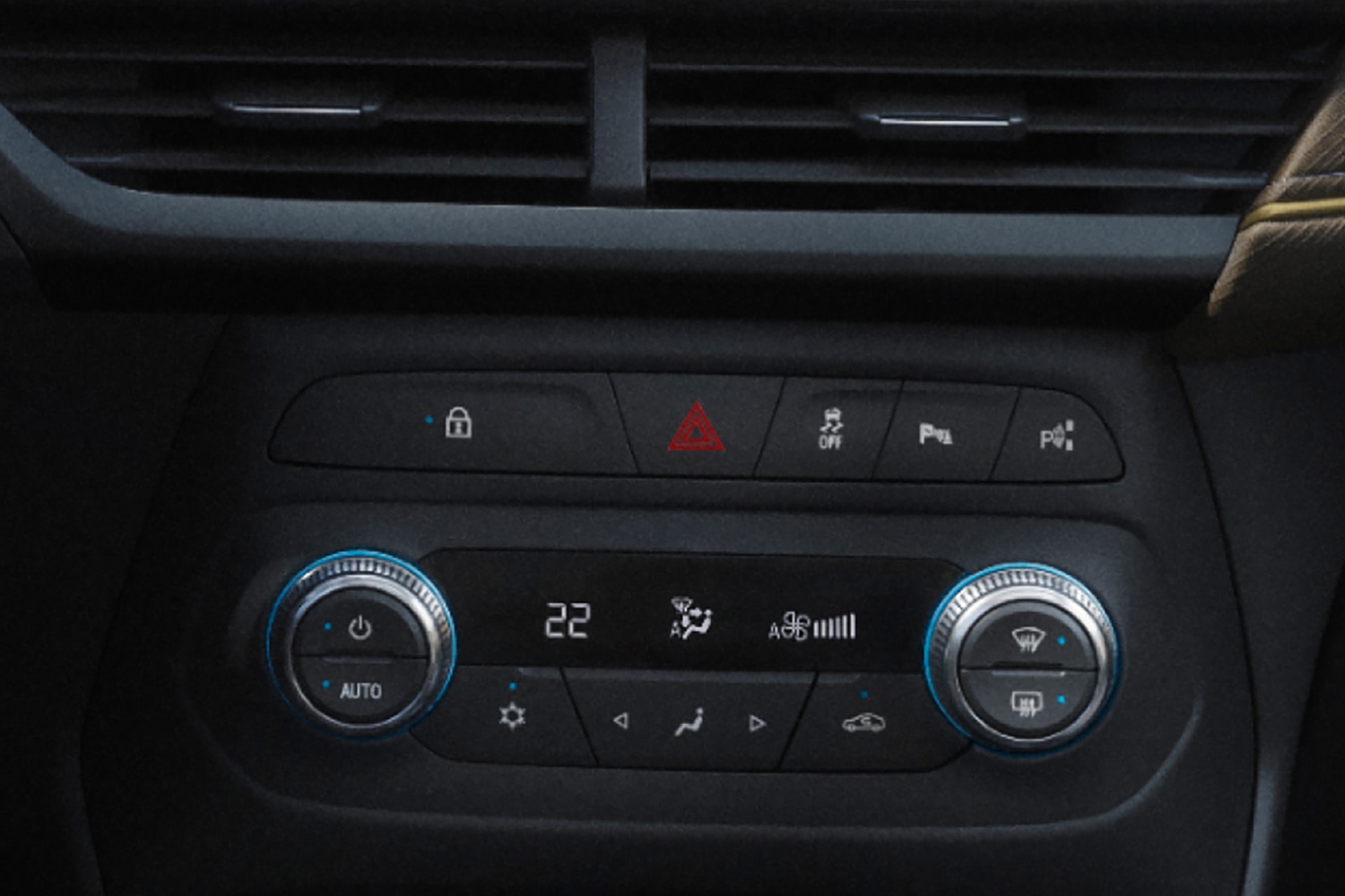 Chevrolet Tracker com ar-condicionado digital para temperatura ideal